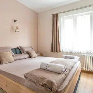 Elegant & Stylish 2 Bedroom Apartamento