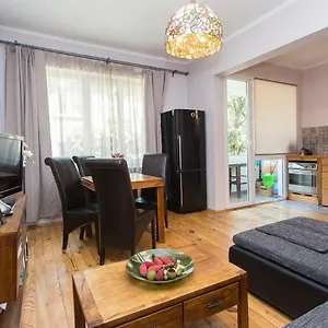 Apartment Colorful 2bdr In The Center, Sofia